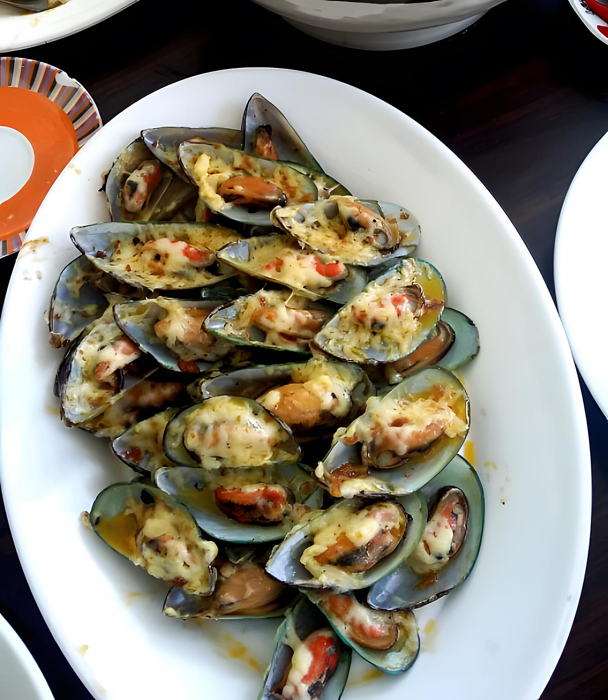recipe Baked Mussels with Cheese
